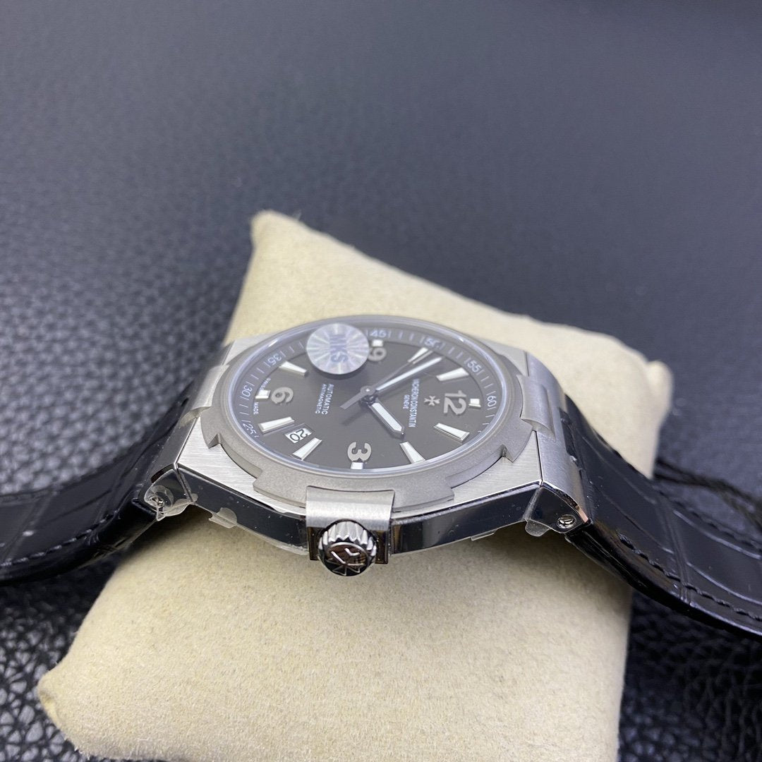 VACHERON OVERSEA 42 STEEL CASE GREY DIAL