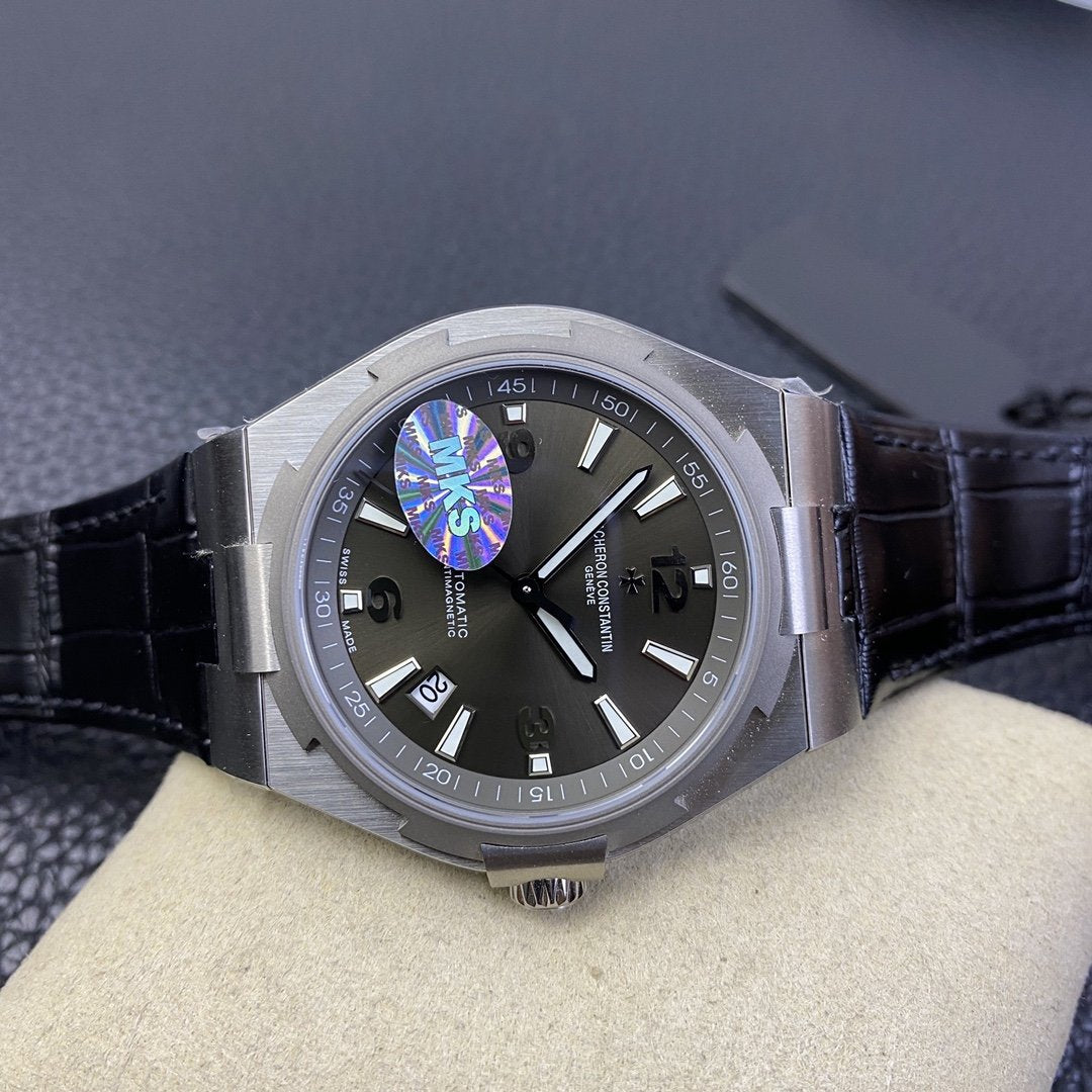 VACHERON OVERSEA 42 STEEL CASE GREY DIAL