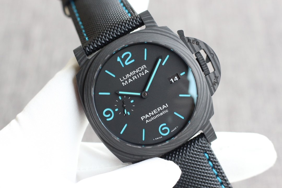 LUMINOR MARINA 1950 CARBON CASE 44MM BLACK DIAL