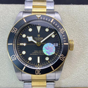 HERITAGE BLACK BAY 41MM GOLD STEEL BLACK DIAL