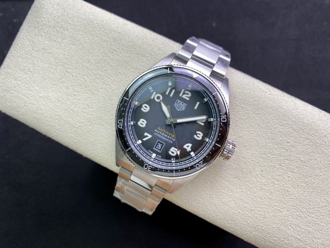 AUTAVIA AUTOMATIC CALIBRE 5 STAINLESS STEEL BLACK DIAL
