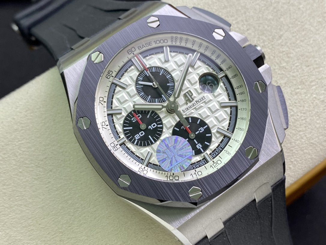 BLACK ROYAL OAK OFFSHORE CHRONOGRAPH BLACK CERAMIC WHITE DIAL