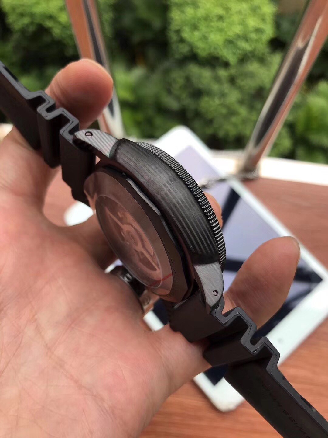 SUBMERSIBLE CARBONTECH BLACK DIAL 44MM