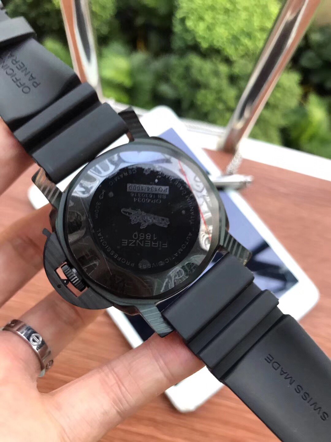 SUBMERSIBLE CARBONTECH BLACK DIAL 44MM