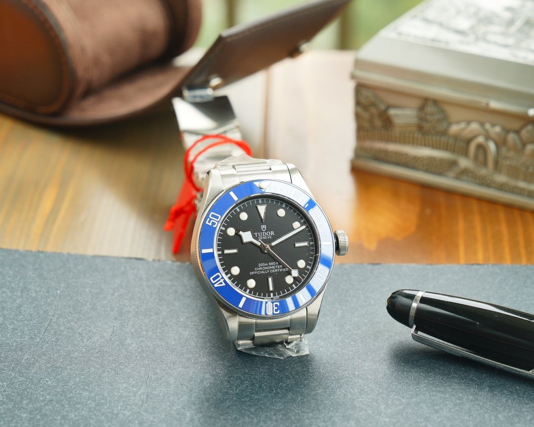 PELAGOS 42MM CHRONOMETER AUTOMATIC BLACK DIAL