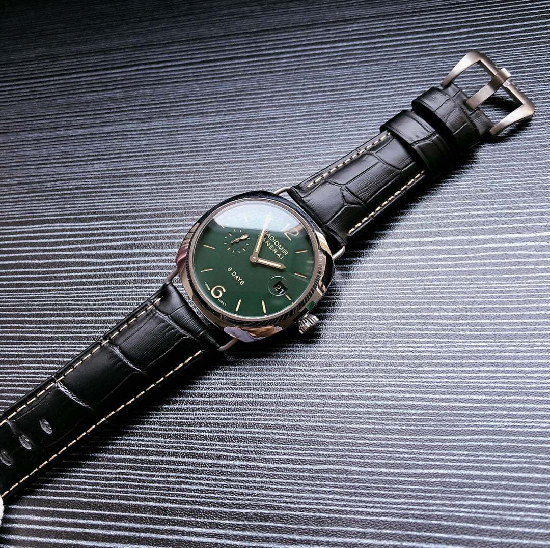 RADIOMIR 8 DAYS STAINLESS STEEL KHAKI DIAL