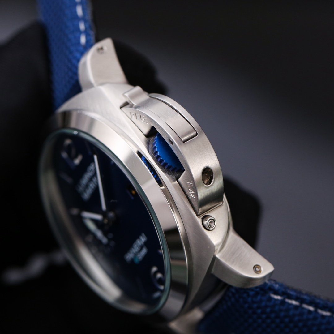 LUMINOR MARINA 44MM STEEL CASE LEATHER