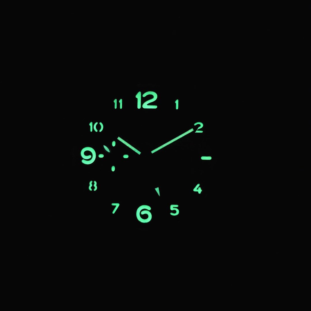 LUMINOR GMT 44MM CARBON AUTOMATIC BLACK LEATHER