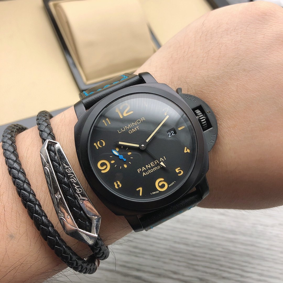 LUMINOR GMT 44MM CARBON AUTOMATIC BLACK LEATHER