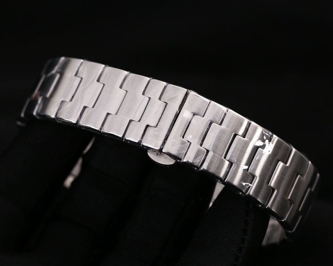 LUMINOR MARINA 47MM STEEL BLACK DIAL