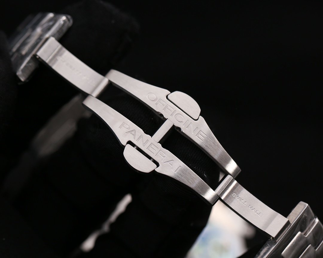 LUMINOR MARINA 47MM STEEL BLACK DIAL