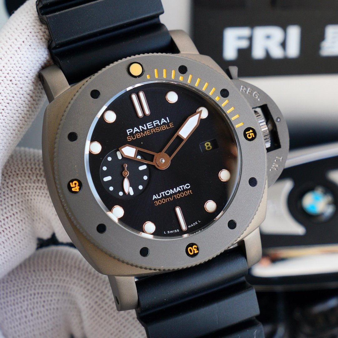 LUMINOR SUBMERSIBLE 44MM 1950 3 DAYS BMG TECH BLACK DIAL