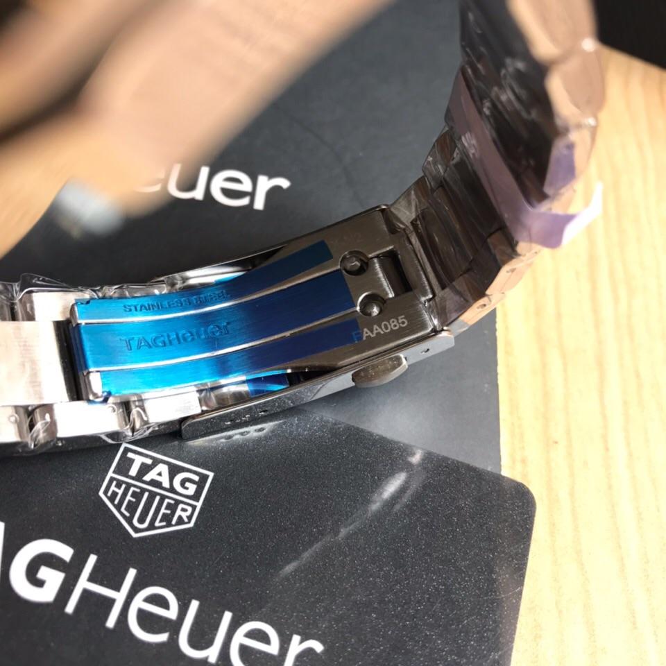 AQUARACER CALIBRE 5 41MM USA