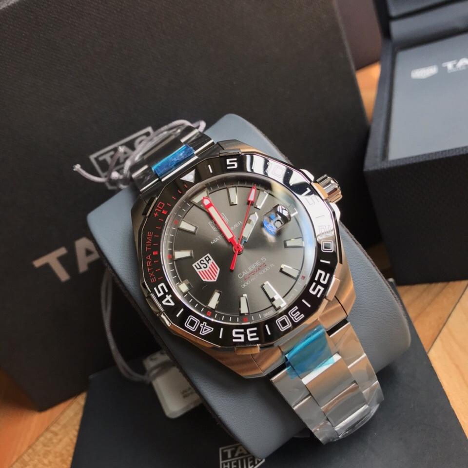 AQUARACER CALIBRE 5 41MM USA