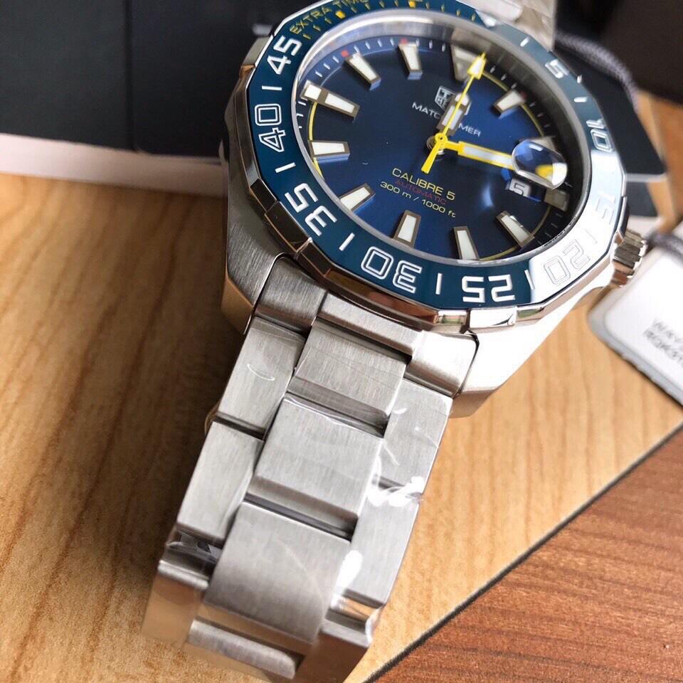 AQUARACER CALIBRE 5 41MM BLACK CASE