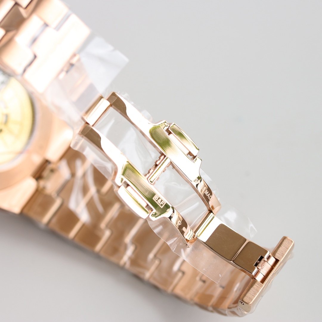 VACHERON OVERSEA 41MM ROSE GOLD