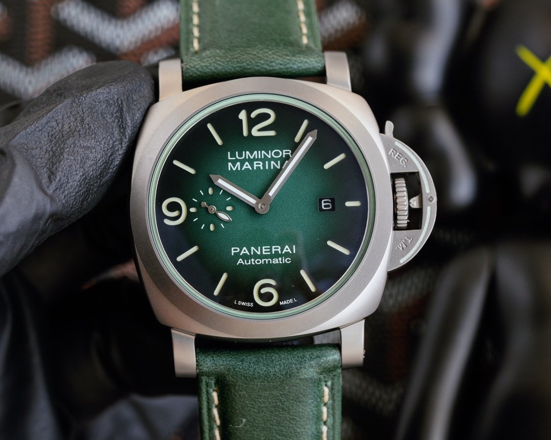 LUMINOR 1950 3 DAYS 44MM STEEL CASE DEEP GREEN DIAL