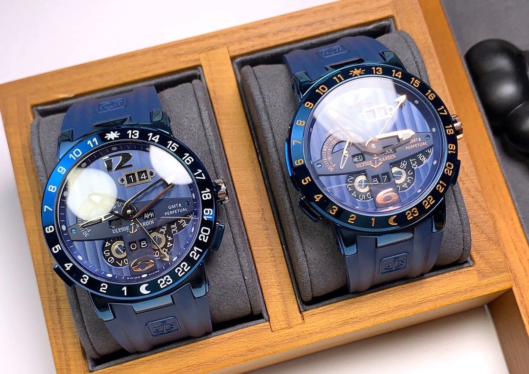 ULYSSE GMT PERPETUAL 43MM BLUE CASE
