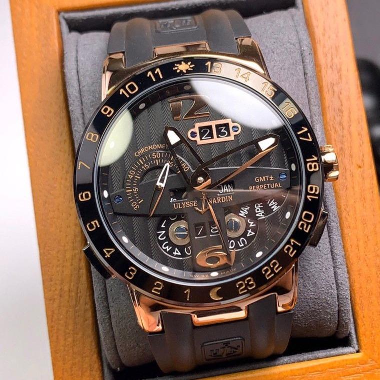 ULYSSE GMT PERPETUAL 43MM ROSE GOLD CASE