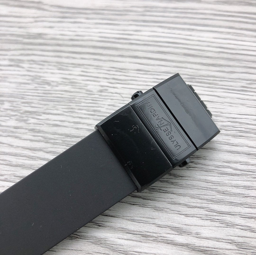 ULYSSE MARINE 42MM CHRONOMETER BLACK CASE