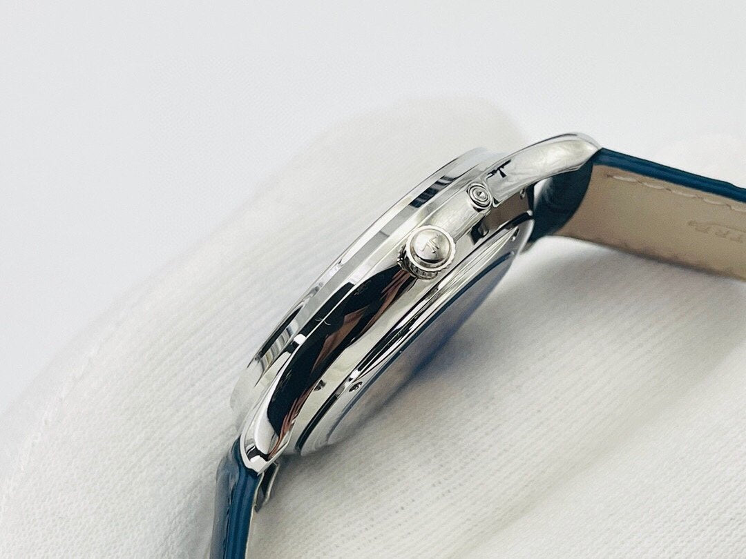 JAEGER MASTER ULTRA THIN RESERVE STEEL BLUE DIAL