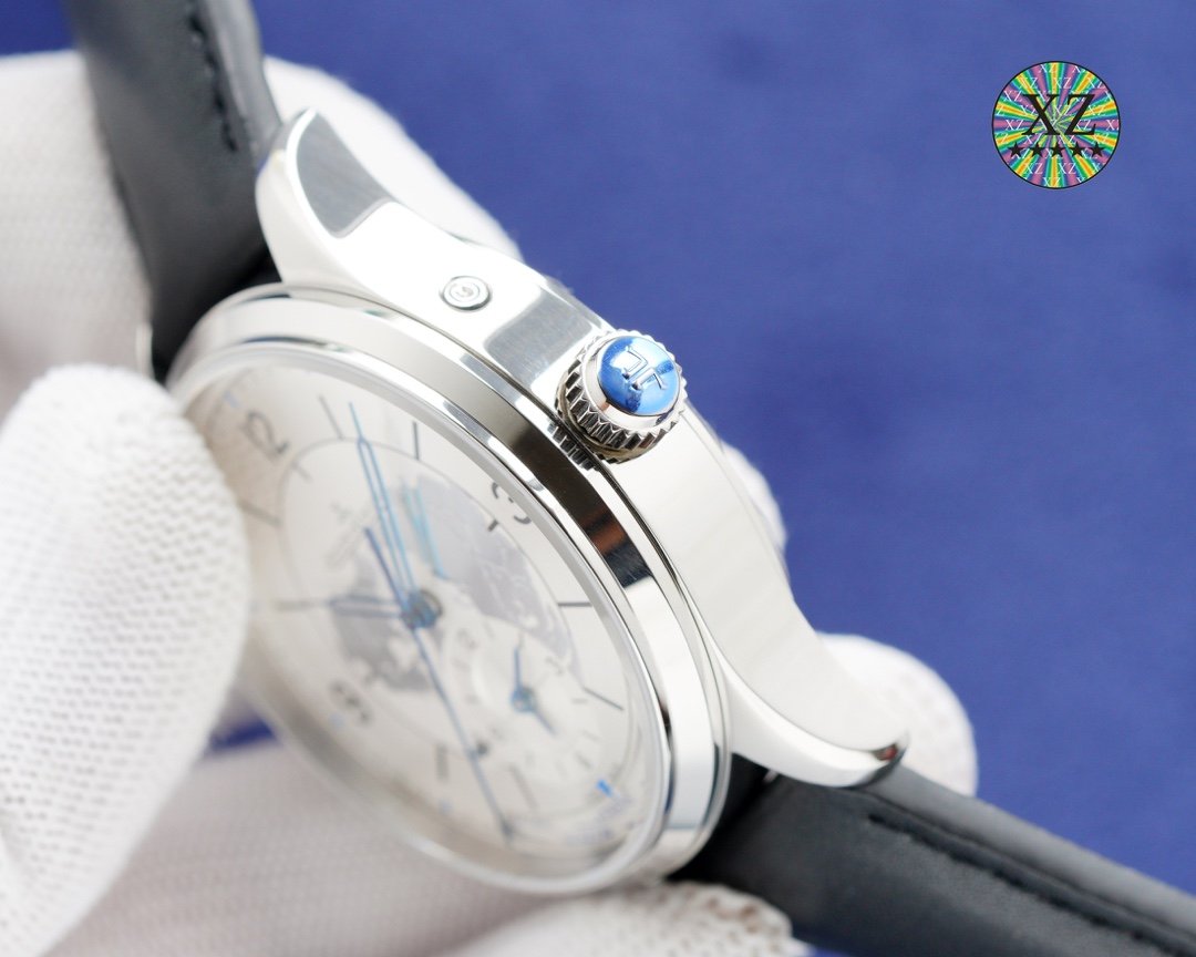 JAEGER MASTER GEOGRAPHIC 42 SILVER DIAL