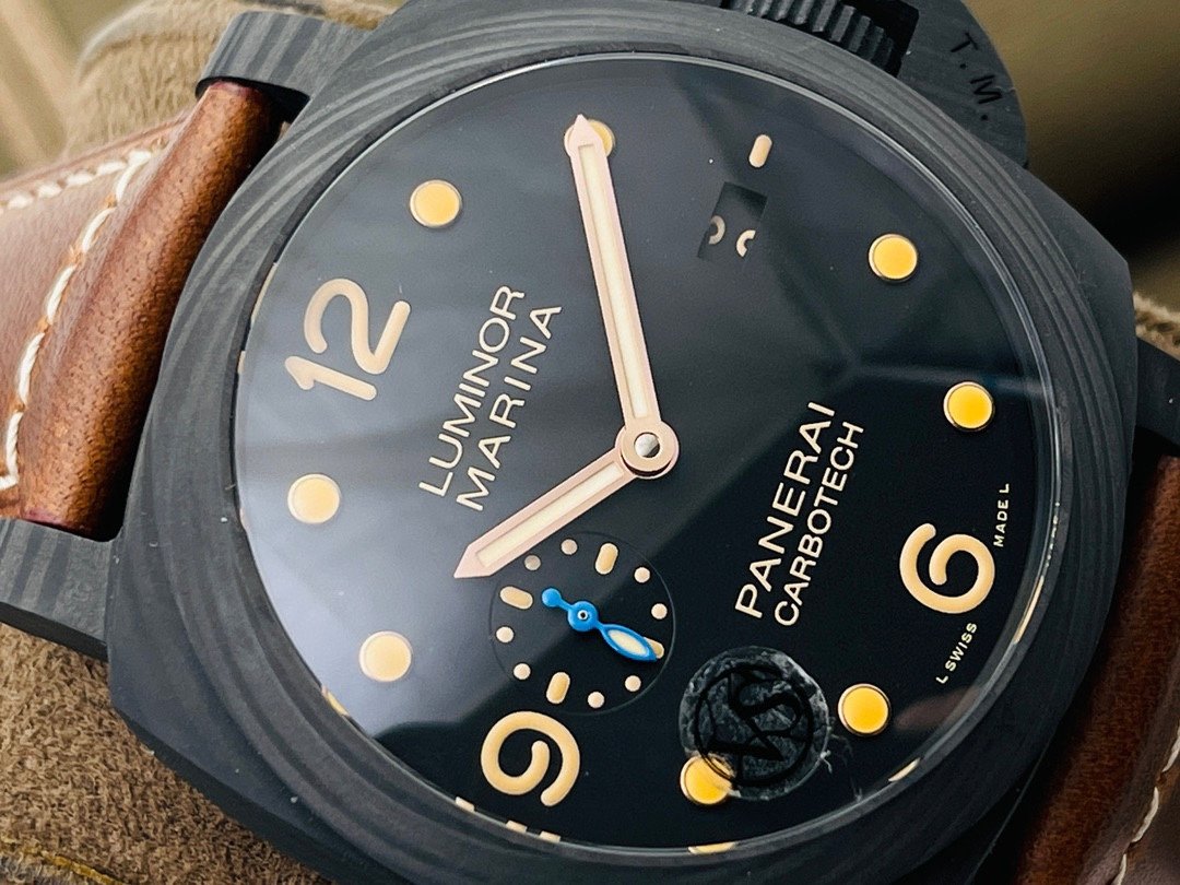 LUMINOR MARINA 1950 CARBOTECH 44MM PAM661