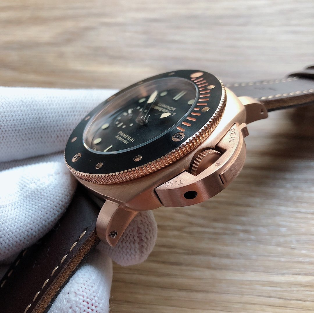 LUMINOR SUBMERSIBLR 42MM PAM974