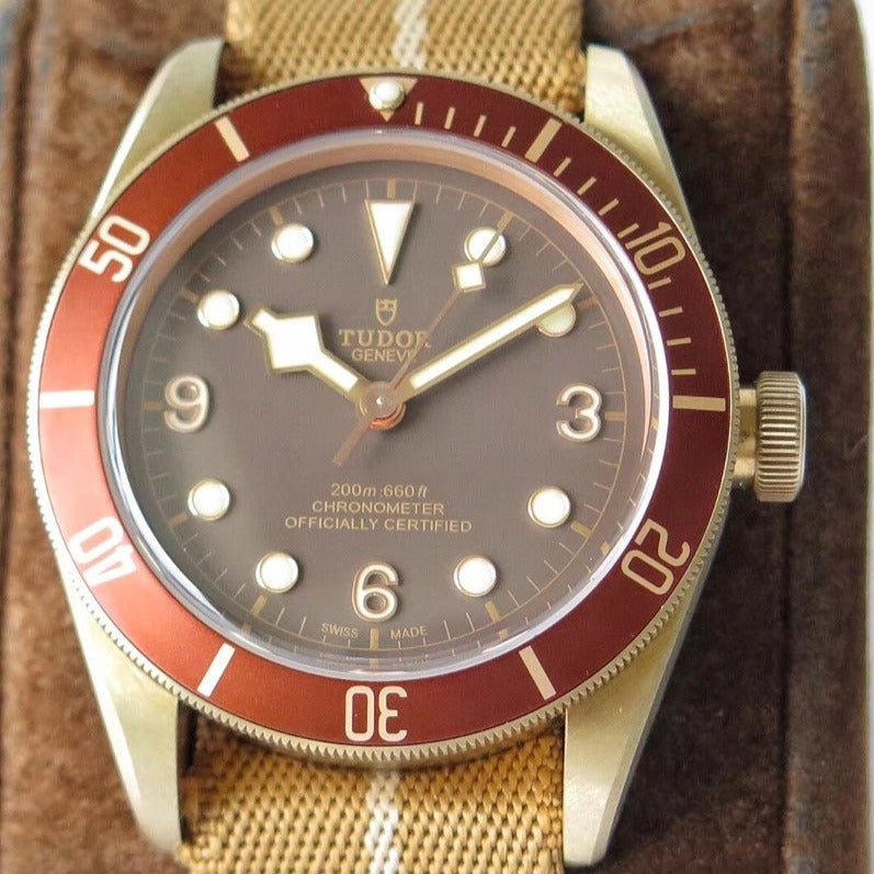 HERITAGE BLACK BAY 43 BRONZE CHRONOMETER TEXTILE