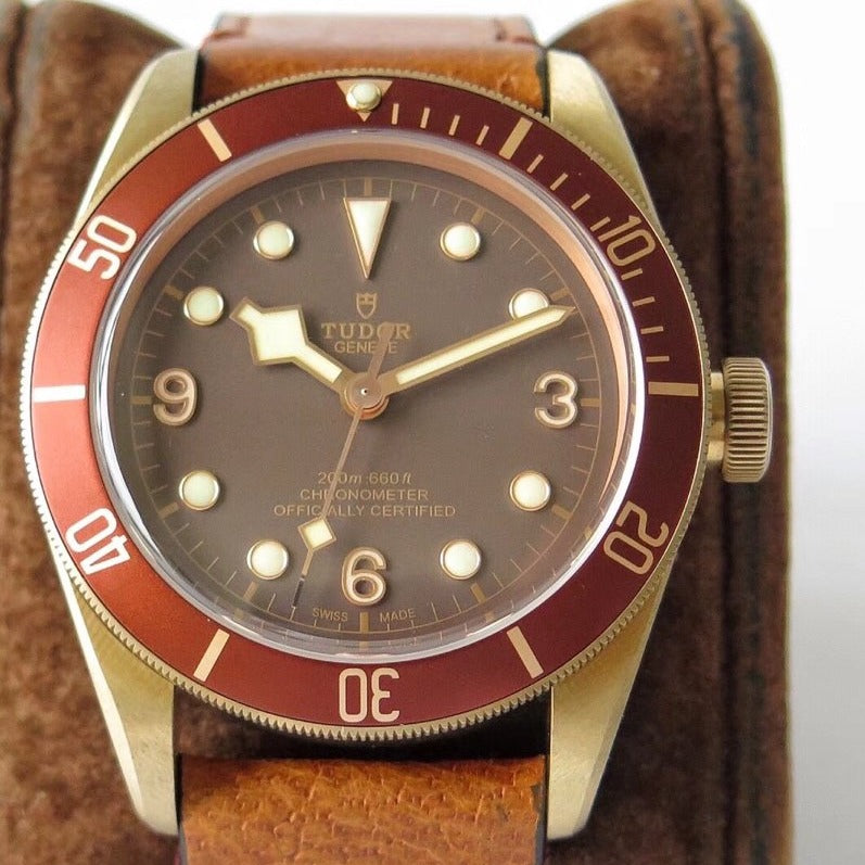 HERITAGE BLACK BAY 43 BRONZE CHRONOMETER LEATHER