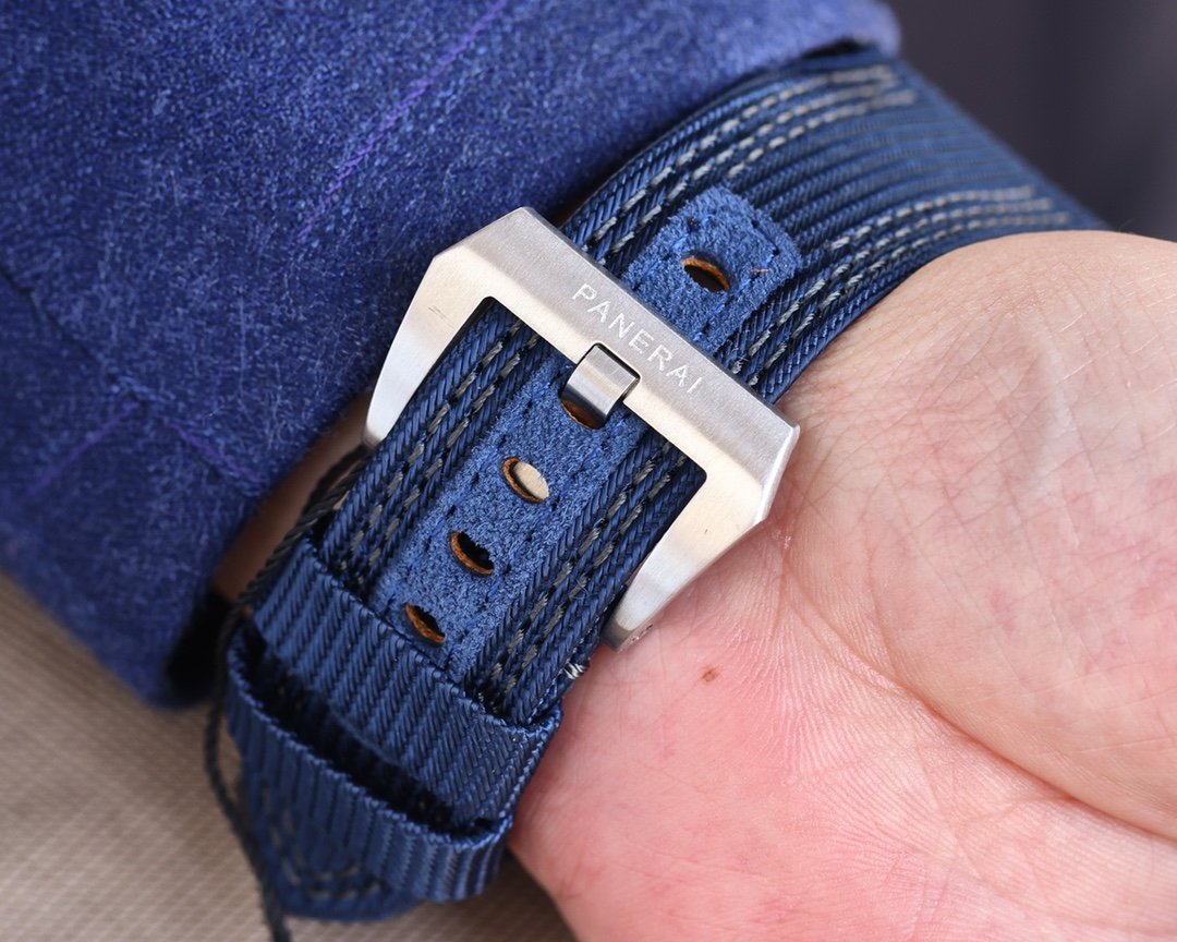 PANERAI SUBMERSIBLE 47 BLUE DIAL