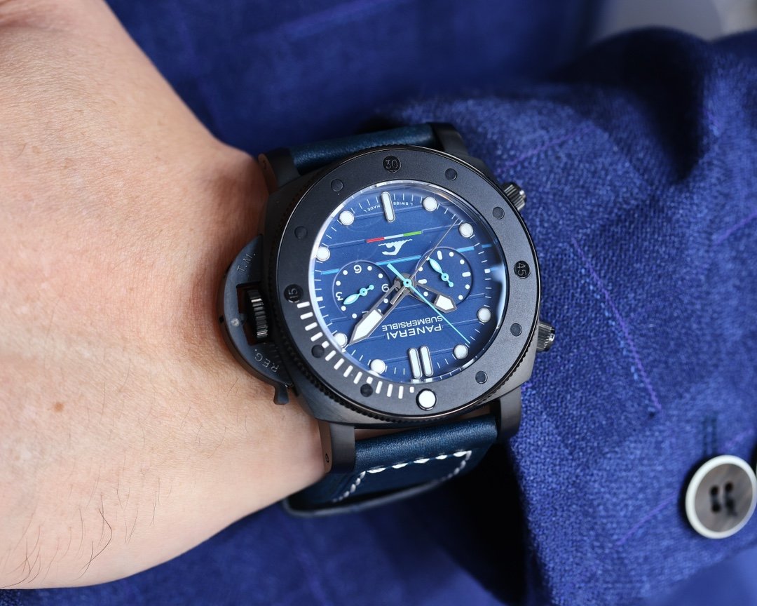 PANERAI SUBMERSIBLE 47 CHRONOGRAPH BLACK CASE BLUE DIAL