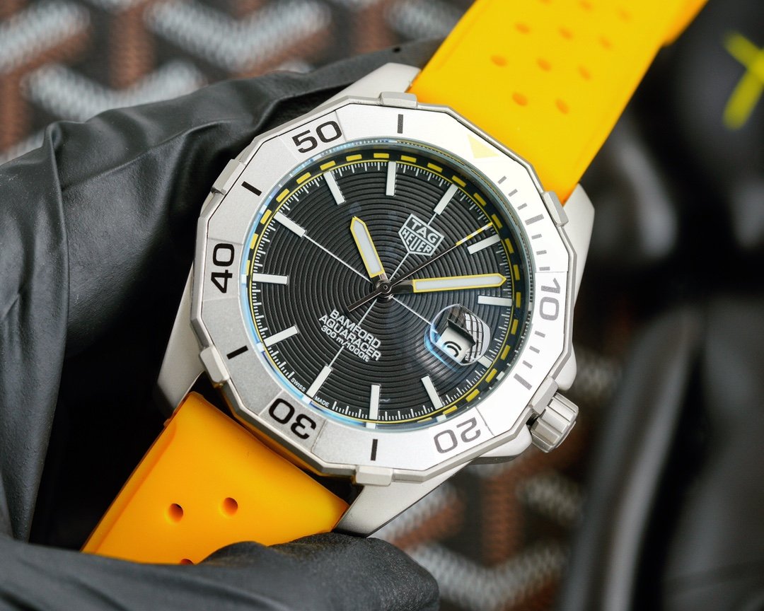 AQUARACER 300M 43MM BAMFORD STEEL CASE RUBBER