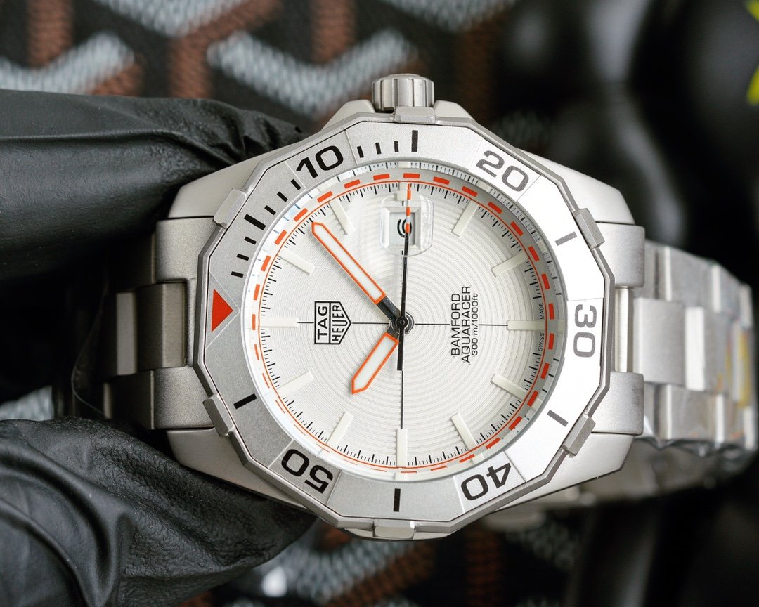 AQUARACER 300M 43MM BAMFORD STEEL CASE