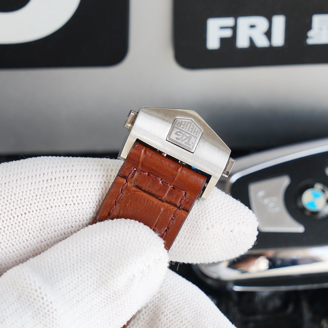 CARRERA CALIBRE 16 DAY-DATE CHRONOGRAPH 43MM LEATHER