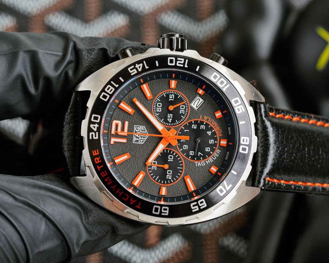 FORMULA 1 QUARTZ CHRONOGRAPH 41MM STEEL CASE LEATHER