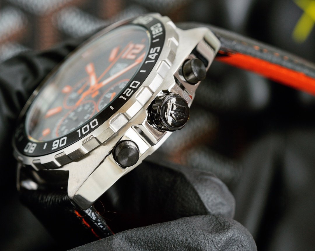 FORMULA 1 QUARTZ CHRONOGRAPH 41MM STEEL CASE LEATHER