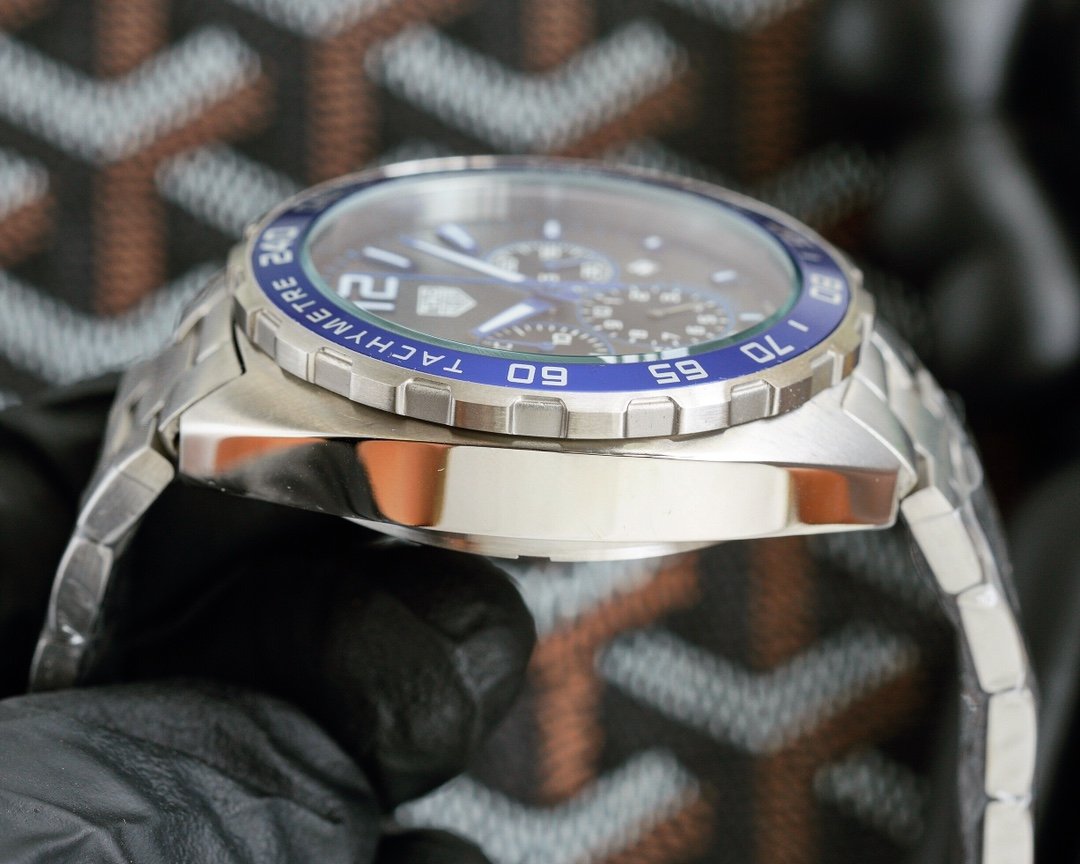 FORMULA 1 QUARTZ 41MM STEEL CASE BLACK DIAL