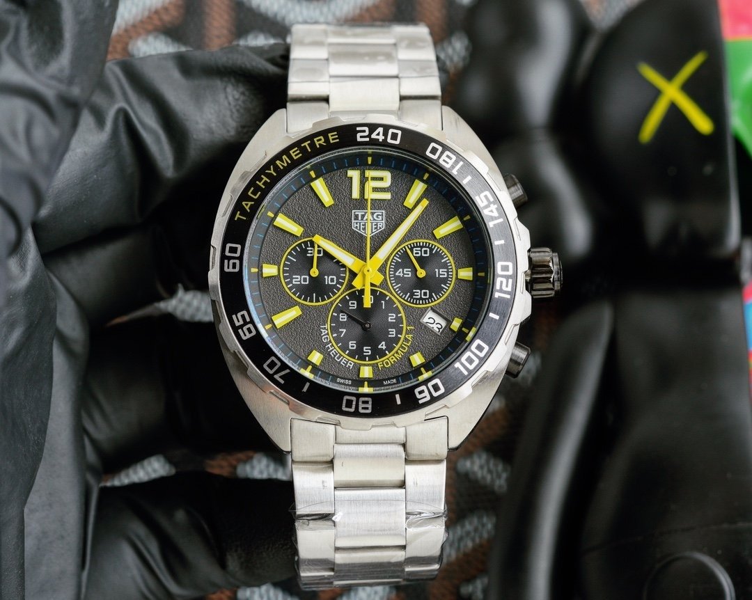 FORMULA 1 QUARTZ 41MM STEEL CASE BLACK DIAL