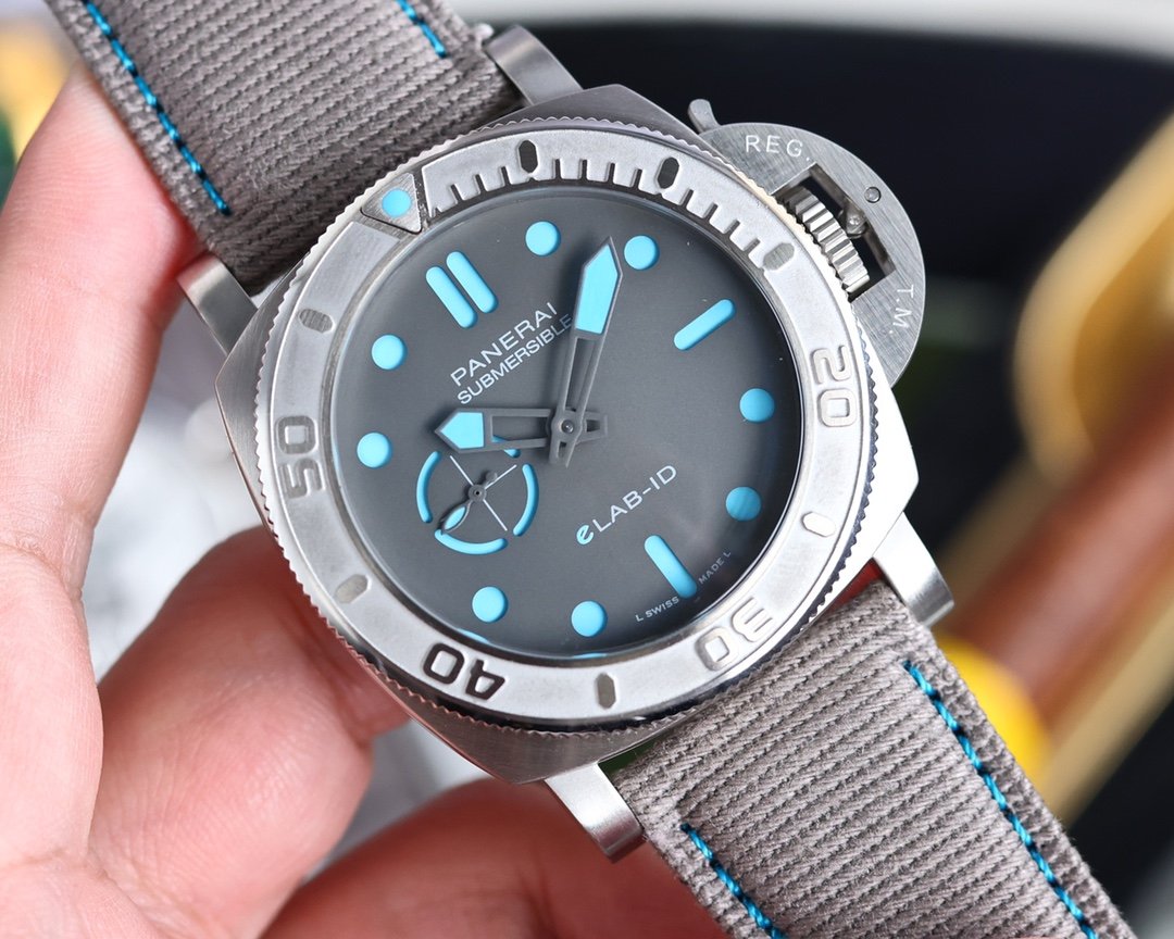 LUMINOR SUBMERSIBLE 44MM PAM01225