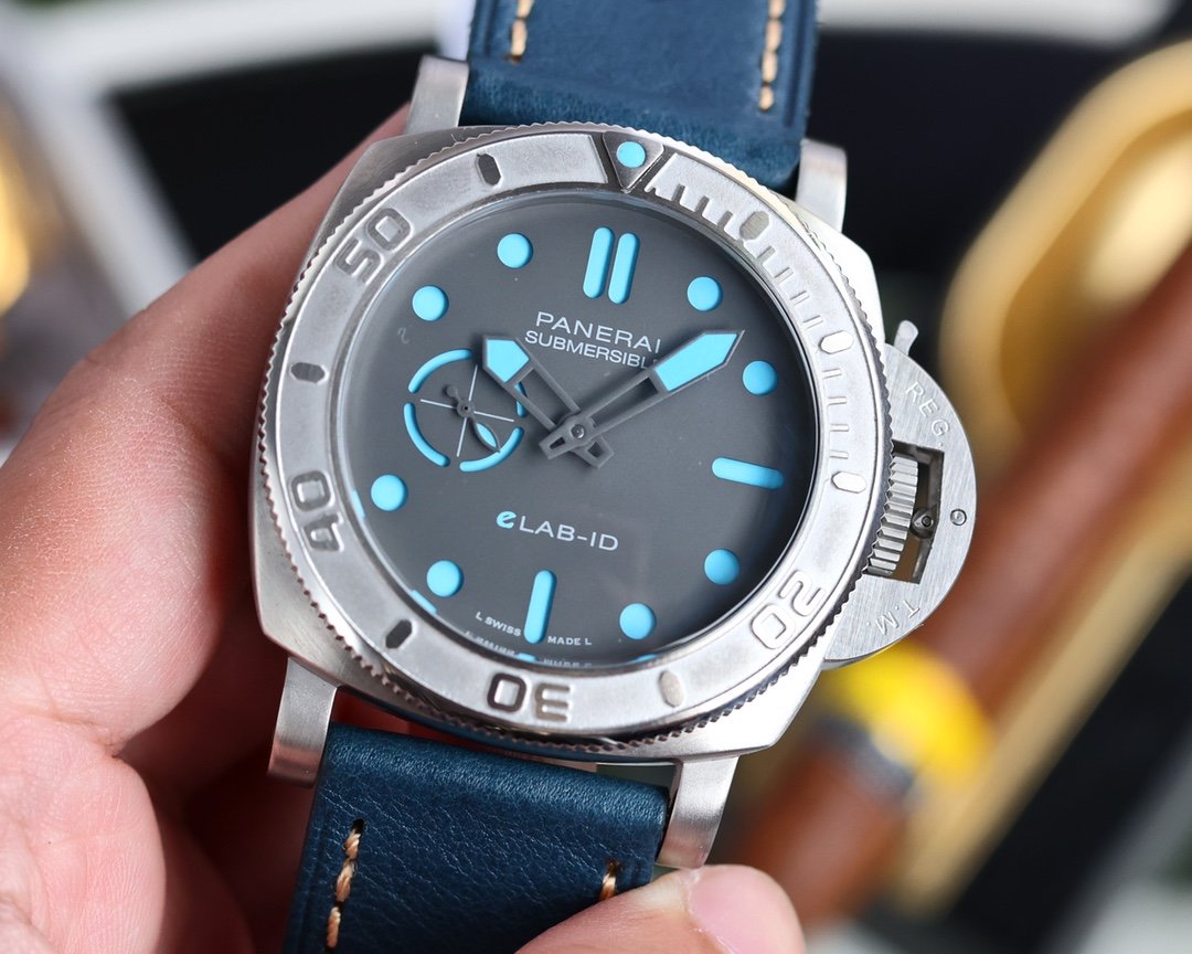 LUMINOR SUBMERSIBLE 44MM PAM01225