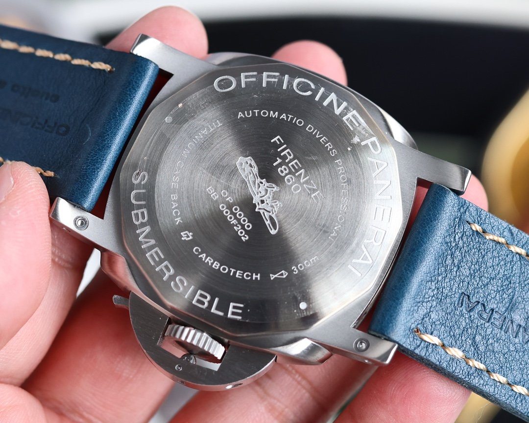 LUMINOR SUBMERSIBLE 44MM PAM01225
