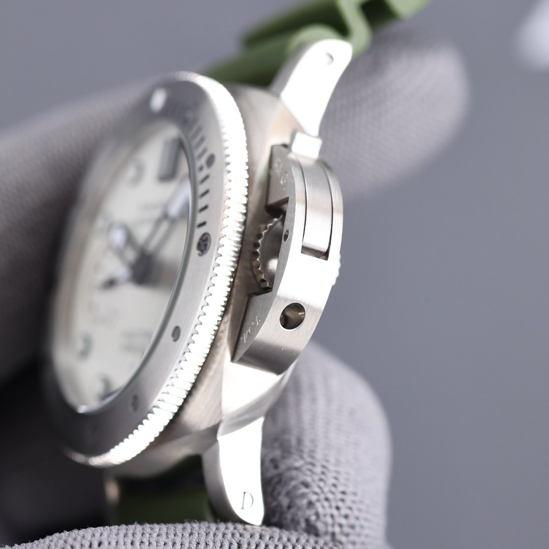 LUMINOR DUE 42MM STEEL CASE WHITE DIAL