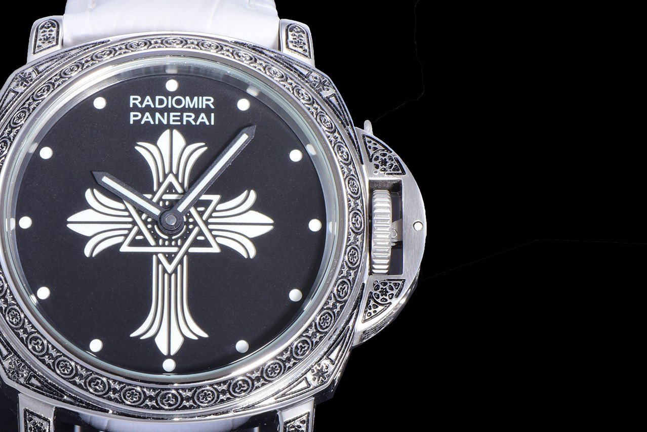 LUMINOR RADIOMIR 44 HAND ENGRAVED WHITE LEATHER