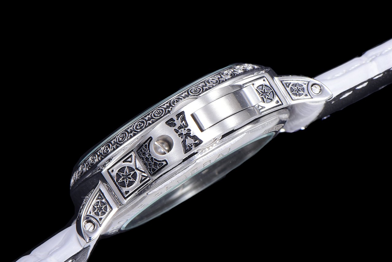 LUMINOR RADIOMIR 44 HAND ENGRAVED WHITE LEATHER