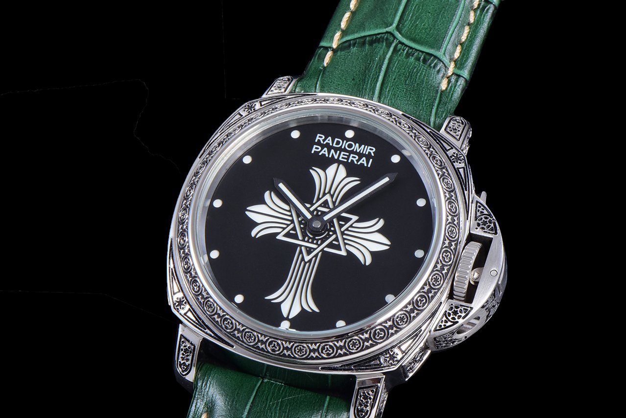 LUMINOR RADIOMIR 44 HAND ENGRAVED GREEN LEATHER