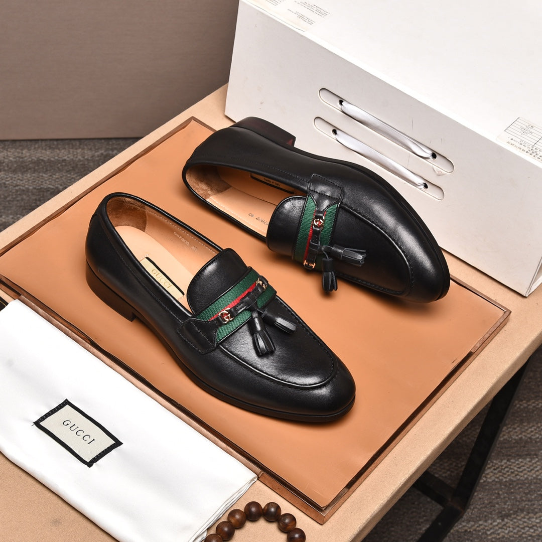 GG Men's Tassel Loafers Black Cowhide 546332