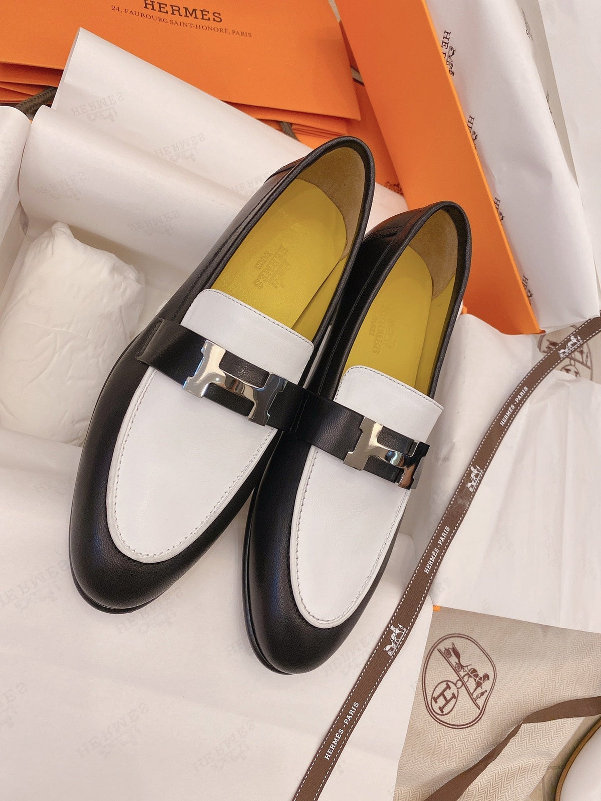 HM Paris Loafer Black White Goat Leather 348034