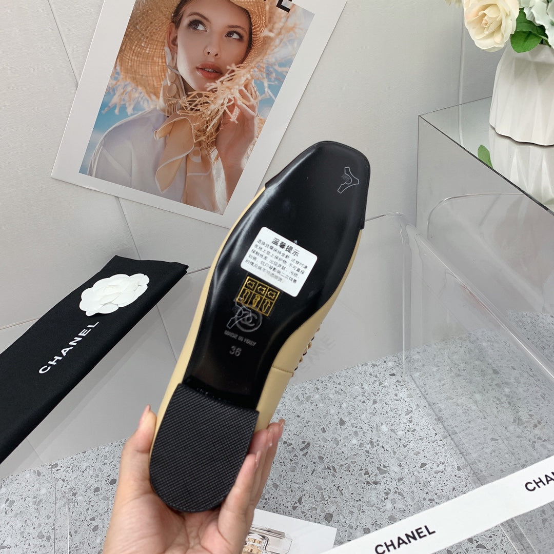 Chanel 2026 Chain Trim Loafers Sheepskin 162112