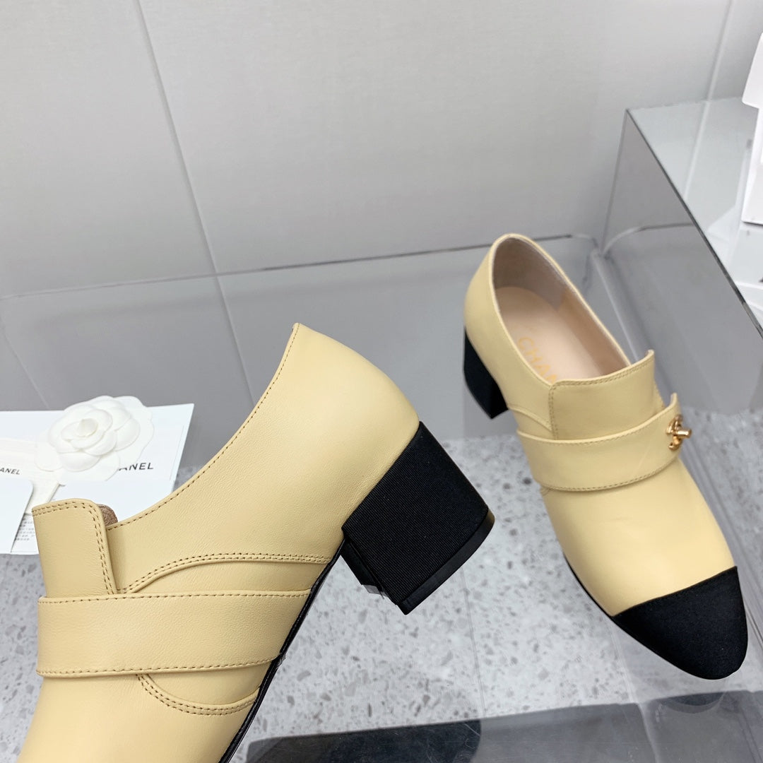 Chanel 2026 Interlocking CC Logo Pumps 50mm Sheepskin 162218